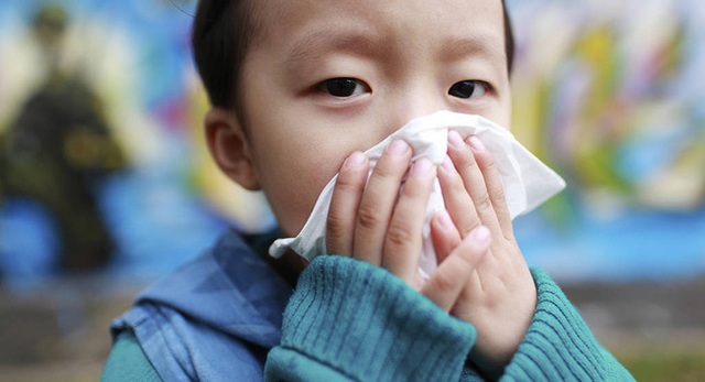 Trước dịch cúm đang hoành hành, chuyên gia tiết lộ dấu hiệu mắc bệnh cúm ở trẻ cần phải nhập viện ngay! - Ảnh 2.