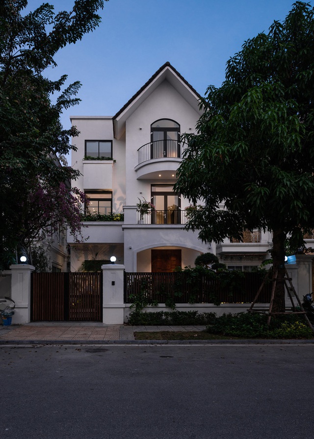 Độc đáo ngôi nhà ở Hà Nội nắng chiếu mọi nơi, trong nhà mà không khác gì ngoài trời - Ảnh 13.