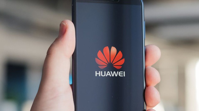 Cú sập của Huawei, smartphone giá rẻ 3 triệu được thời bùng nổ - Ảnh 1.