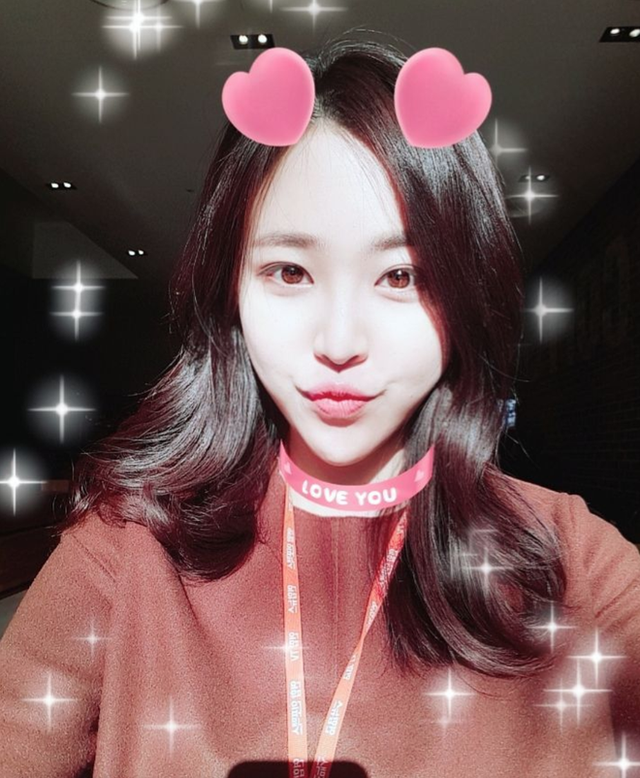  Nữ phóng viên Hàn gây sốt mạng xã hội Việt: Xinh đẹp tài năng, từng thi Hoa hậu - Ảnh 12.