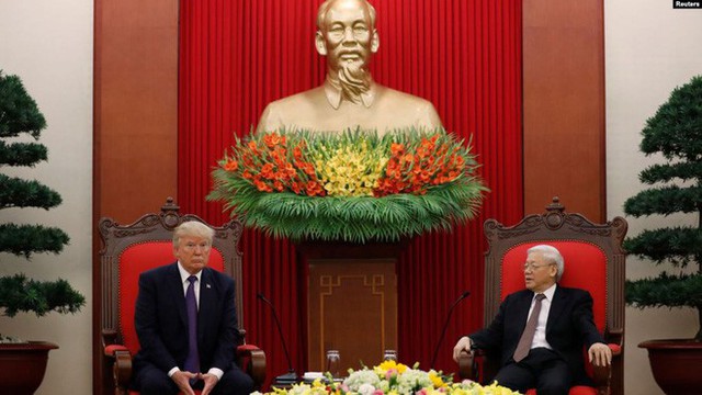 [NÓNG] Tổng thống Trump đã tới Phủ Chủ tịch để tham gia hội đàm cùng Tổng Bí thư, Chủ tịch nước Nguyễn Phú Trọng - Ảnh 31.