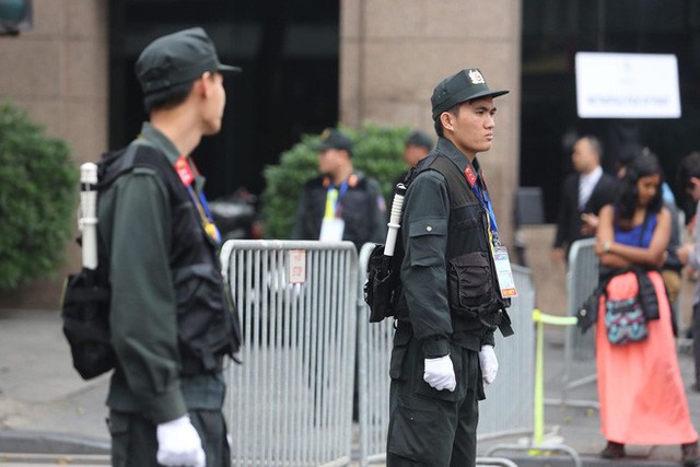 Lực lượng an ninh Việt Nam dày đặc bảo vệ khách sạn Metropole - địa điểm tổ chức thượng đỉnh Mỹ-Triều - Ảnh 8.