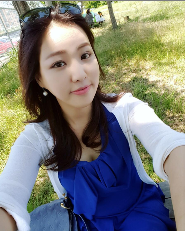  Nữ phóng viên Hàn gây sốt mạng xã hội Việt: Xinh đẹp tài năng, từng thi Hoa hậu - Ảnh 9.