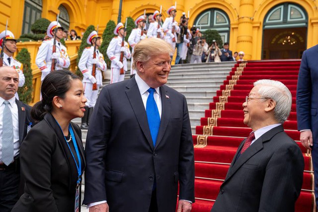 Nhà Trắng đăng tải loạt khoảnh khắc đẹp trong ngày đầu Hội nghị thượng đỉnh Mỹ - Triều tại Việt Nam - Ảnh 4.