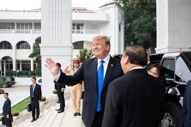 Nhà Trắng đăng tải loạt khoảnh khắc đẹp trong ngày đầu Hội nghị thượng đỉnh Mỹ - Triều tại Việt Nam - Ảnh 5.