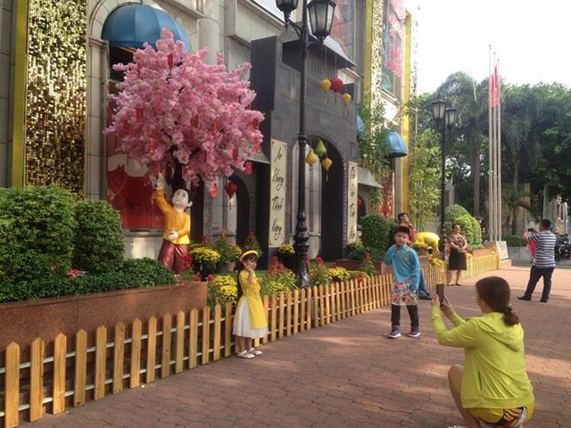 Đường phố Sài Gòn dịu dàng sáng mùng 1 Tết - Ảnh 19.