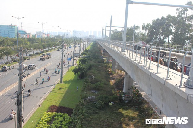 Cận cảnh tuyến metro Bến Thành – Suối Tiên sau 13 năm xây dựng - Ảnh 2.