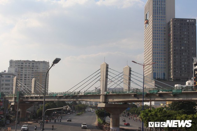 Cận cảnh tuyến metro Bến Thành – Suối Tiên sau 13 năm xây dựng - Ảnh 14.