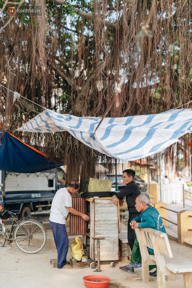 Về thăm ngôi làng ở Hà Nội ăn cả tấn thịt chó vào mùng 4 Tết hàng năm: Không ép bất cứ ai nếu họ không muốn ăn - Ảnh 8.