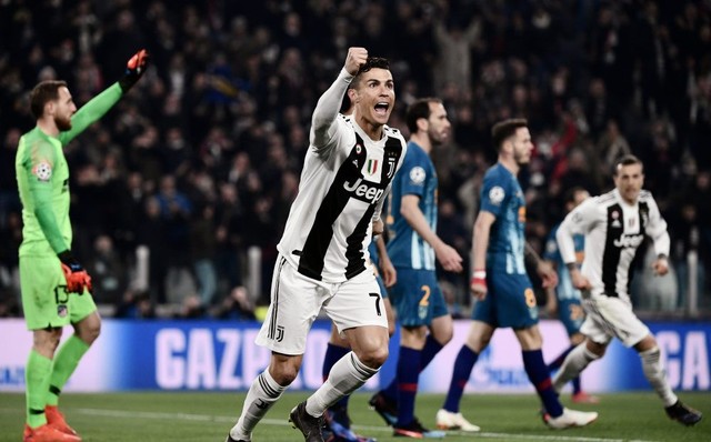 Cristiano Ronaldo lập hat-trick, cổ phiếu của Juventus lập tức vọt tăng 30% - Ảnh 1.