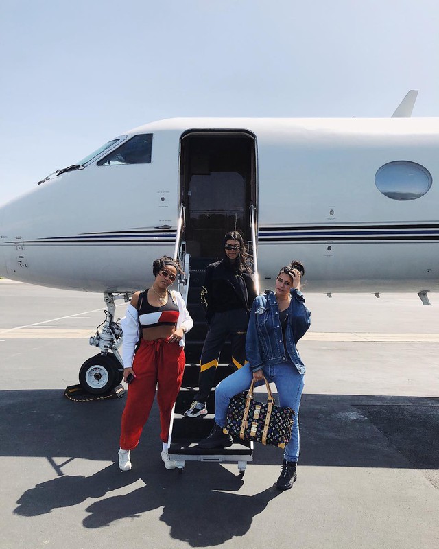 Loạt sở thích du lịch đúng chuẩn quăng tiền ra cửa sổ của Kylie Jenner - nữ tỷ phú tự thân trẻ nhất thế giới - Ảnh 11.