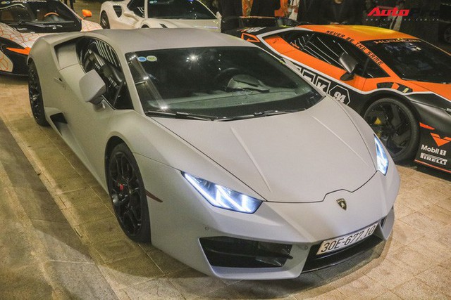 Sau Ferrari 458 Liberty Walk, đến lượt Lamborghini Huracan LP580-2 độc nhất Việt Nam độ phong cách giấu đầu hở đuôi - Ảnh 1.