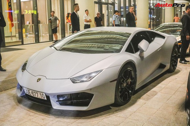 Sau Ferrari 458 Liberty Walk, đến lượt Lamborghini Huracan LP580-2 độc nhất Việt Nam độ phong cách giấu đầu hở đuôi - Ảnh 2.