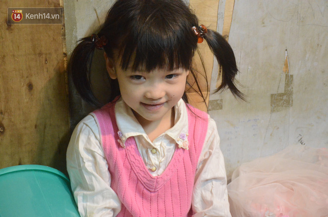 Gặp bé gái 6 tuổi phối quần áo cũ cực chất ở Hà Nội: Nhút nhát, đáng yêu và ước mơ làm người mẫu - Ảnh 12.