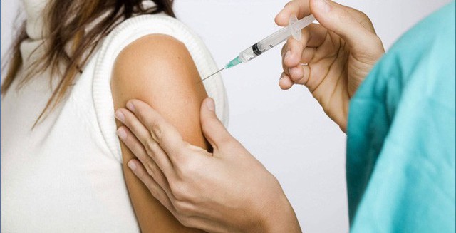  Sự thật về vắc xin chữa ung thư giá tiền tỷ: Người Việt phát sốt, BS tại Nhật khuyên chưa nên dùng - Ảnh 3.