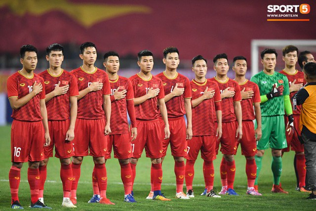 HLV Park Hang-seo triệu tập 100 cầu thủ cho mục tiêu World Cup và SEA Games là không chính xác - Ảnh 1.