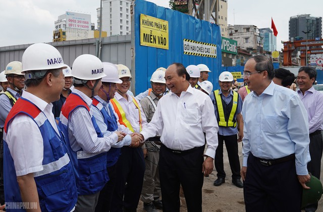 Thủ tướng thị sát dự án tuyến metro đầu tiên của TPHCM - Ảnh 1.