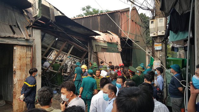 Khởi tố vụ cháy xưởng sản xuất thùng rác làm 8 người chết ở Trung Văn, Hà Nội - Ảnh 1.