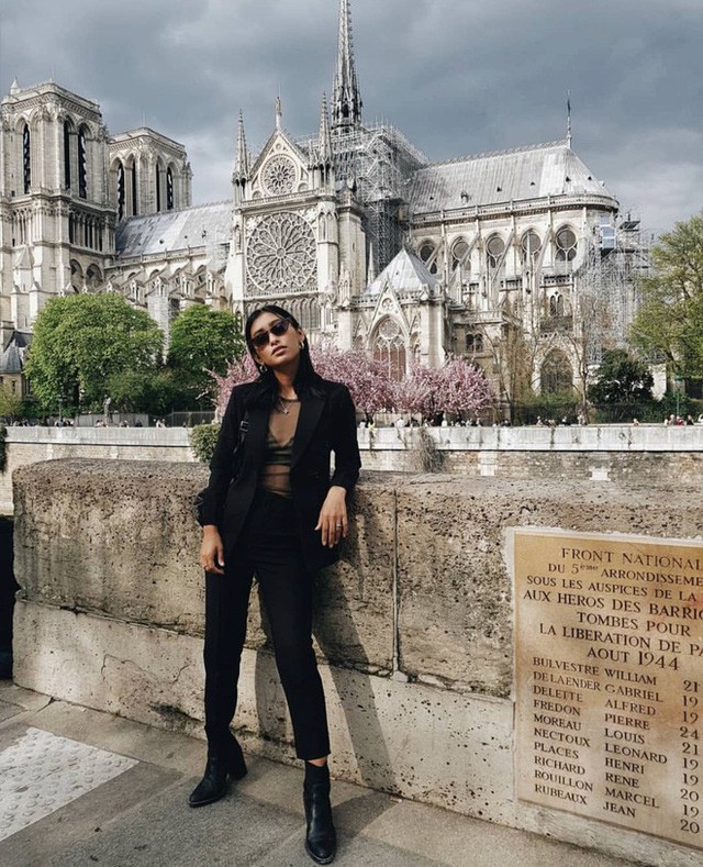Trước khi sụp đổ một phần vì vụ cháy chấn động, Nhà thờ Đức Bà ở Paris từng là biểu tượng bình yên của cả nước Pháp - Ảnh 13.