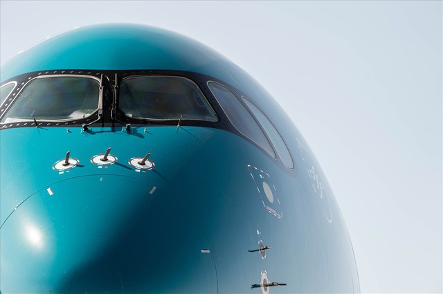Cận cảnh ‘siêu máy bay’ Airbus A350-900 mới nhất của Vietnam Airlines - Ảnh 4.