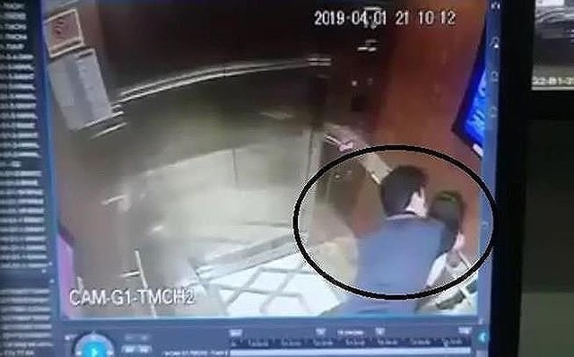 NÓNG: Chính thức khởi tố ông Nguyễn Hữu Linh vụ sàm sỡ bé gái trong thang máy - Ảnh 1.