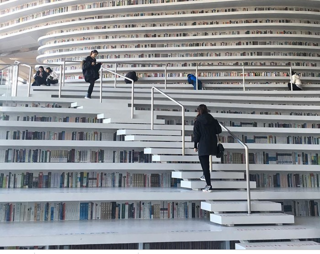 Choáng ngợp với vẻ đẹp của thư viện quốc dân lớn nhất Trung Quốc: Hoành tráng đến mức nhìn không thua gì phim trường! - Ảnh 8.