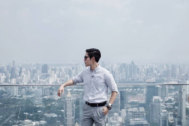 Dân tình hốt hoảng với sàn kính cao ở độ cao trên 300m ngắm trọn cảnh thủ đô Bangkok - Ảnh 3.
