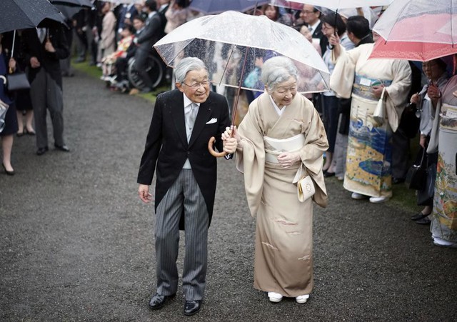 Hành trình 85 năm đi cùng nước Nhật của Nhật hoàng Akihito - Ảnh 26.
