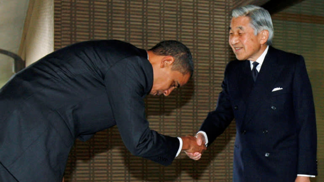 Những khoảnh khắc đáng nhớ của Nhật hoàng Akihito và hoàng hậu Michiko trước thời điểm chuyển giao lịch sử - Ảnh 9.