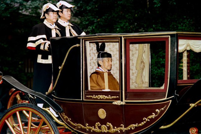 Hành trình 85 năm đi cùng nước Nhật của Nhật hoàng Akihito - Ảnh 17.