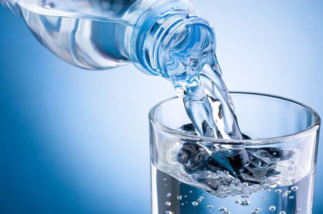 Từ chuyện cô gái 20 tuổi bị ngộ độc nước, xem lại những lưu ý khi uống nước mà bất kì ai cũng phải biết - Ảnh 3.