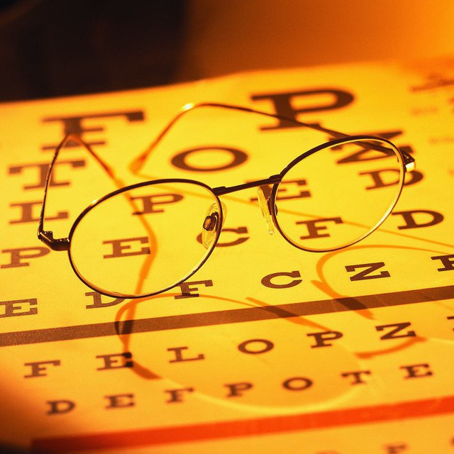 Từ trường hợp người đàn ông bị đột quỵ mắt, bác sĩ chỉ ra dấu hiệu đột quỵ mắt cần chú ý - Ảnh 4.