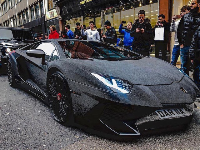 Độc đáo chiếc Lamborghini gắn 2 triệu viên pha lê - Ảnh 1.