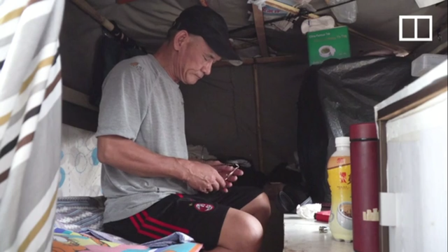 Cuộc sống của người đàn ông vô gia cư gốc Việt ở nơi nghèo nhất Hong Kong và sự tương phản nghiệt ngã của thành phố hoa lệ bậc nhất hành tinh - Ảnh 4.