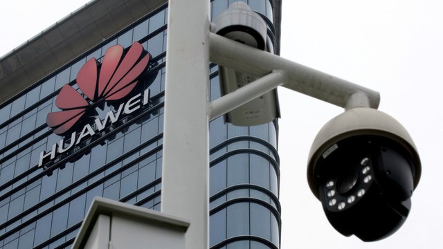 Huawei phản pháo gay gắt khi bị Mỹ cấm cửa - Ảnh 1.