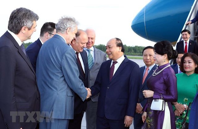 Thủ tướng Nguyễn Xuân Phúc và Phu nhân đến Saint Petersburg - Ảnh 2.