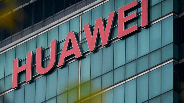 Sau đối tác công nghệ, Huawei gặp vấn đề với công ty vận chuyển Mỹ - Ảnh 1.