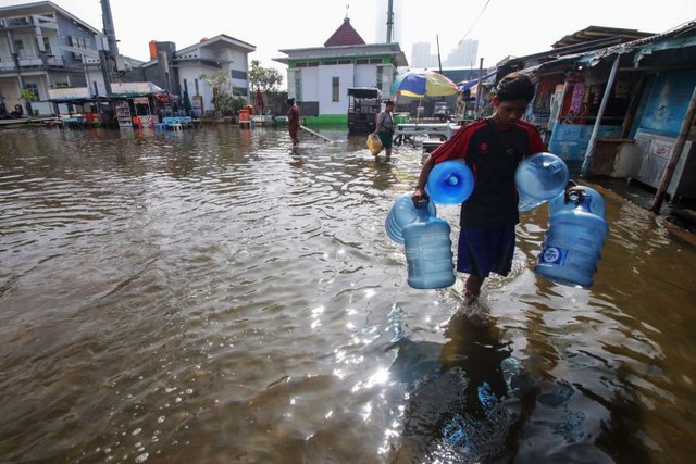 Jakarta chìm nhanh nhất thế giới, TP HCM đứng thứ 3, biến đổi khí hậu đáng sợ hơn rất nhiều so với tưởng tượng - Ảnh 2.