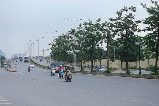  Dự án này có tổng chiều dài tuyến đường là 3,51km, mặt cắt ngang 50m gồm 8 làn xe. Mức đầu tư của dự án là 1.543 tỉ đồng, đi qua các khu đô thị Mỹ Đình 1 - 2, khu đô thị mới Xuân Phương Tasco… thuộc các phường Mỹ Đình, Phương Canh, Xuân Phương, quận Nam Từ Liêm.