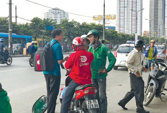 Lời miệt thị CEO Nhật ném vào tài xế công nghệ Việt và những bộ đồng phục định giá con người - Ảnh 9.