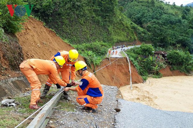 Ảnh: Huyện nghèo ở Lai Châu tan hoang sau cơn lũ đầu mùa - Ảnh 17.