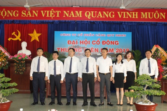 Cảng Quy Nhơn thay mới hàng loạt lãnh đạo chủ chốt sau chuyển giao  - Ảnh 1.