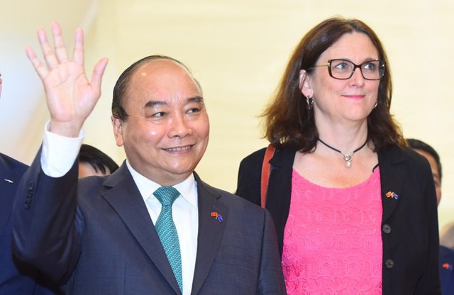 Những khoảnh khắc ấn tượng trong lễ ký kết lịch sử giữa Việt Nam và EU - Ảnh 4.