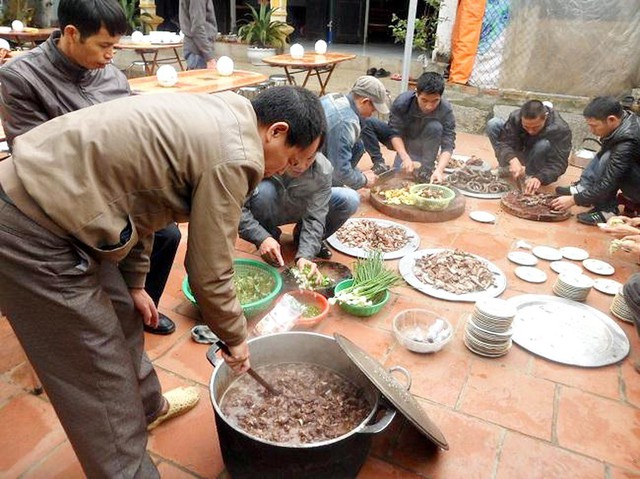 Cỗ cưới miền Bắc xưa và nay: Trước phải đủ 6 đĩa 4 bát, giờ bao nhiêu tùy thích nhưng vẫn không thể thiếu 2 thứ này - Ảnh 6.