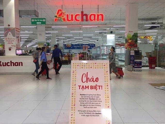 Khó hiểu thương vụ bán 18 siêu thị Auchan Việt Nam - Ảnh 1.