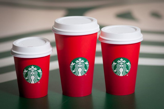 [Chuyện thương hiệu] Những chiếc cốc khiến nhiều người nổi giận của Starbucks - Ảnh 1.