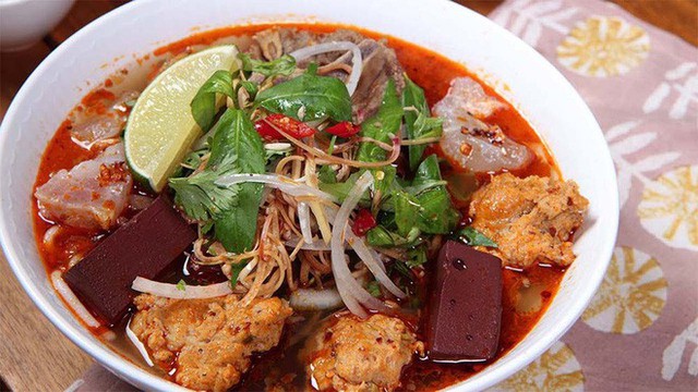 Chuyên trang du lịch uy tín quốc tế nhận định có tận... 11 món ăn Việt Nam ngon không kém gì phở trong mắt du khách nước ngoài - Ảnh 9.