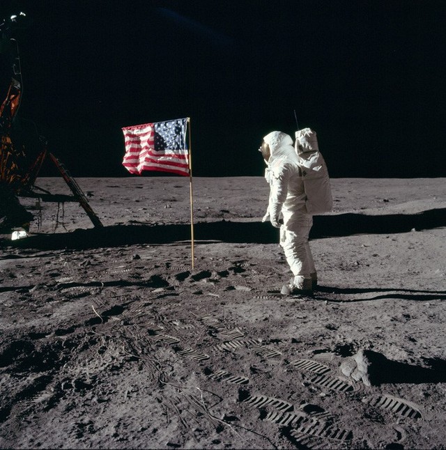 Tại sao ngày xưa chưa có Internet để tìm thông tin mà người ta vẫn tin việc người Mỹ đặt chân lên Mặt Trăng là giả? - Ảnh 12.