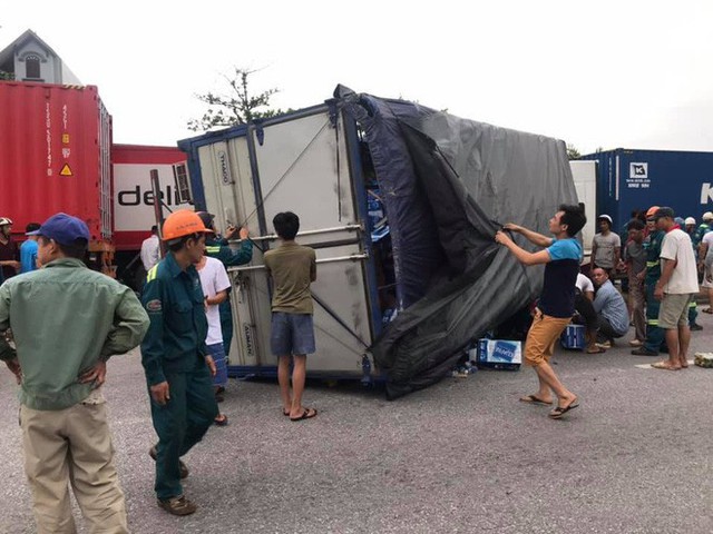 Chủ tịch Hội Nông dân xã tử vong trong vụ tai nạn kép khiến 6 người chết ở Hải Dương - Ảnh 1.