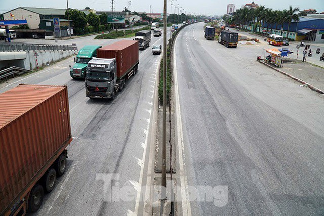 Cận cảnh bẫy tử thần trên quốc lộ 5 - Ảnh 3.